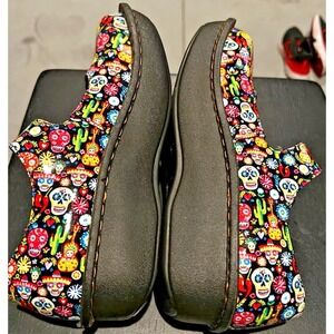 Savvy Women Mary Jane Clogs Slip Resistant Nursing Comfort Shoe 'Sugar Skull' 9M